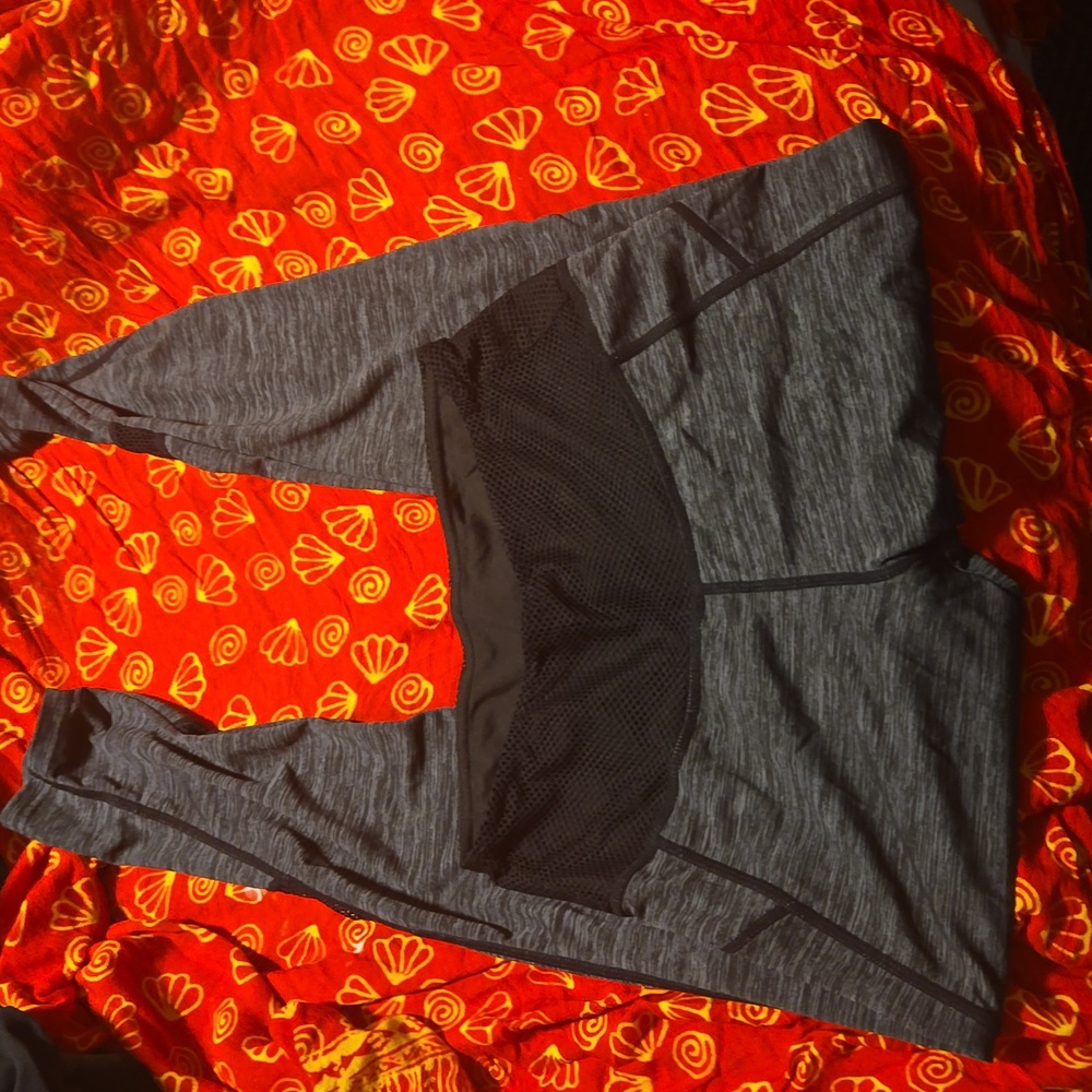 Black and gray leggins